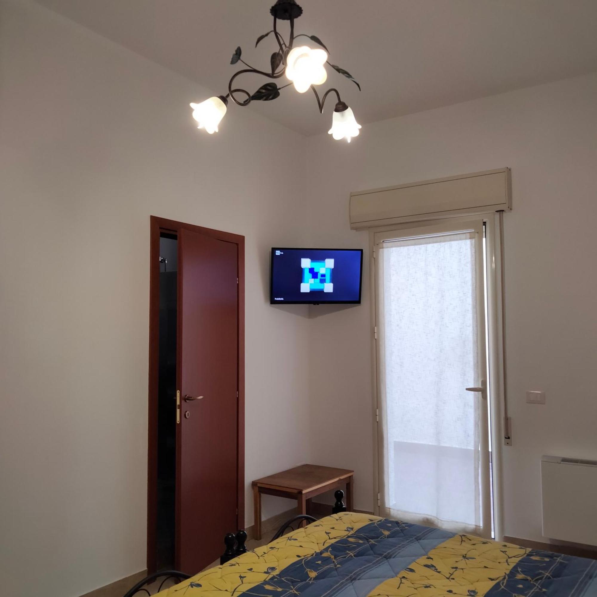 The Best Rooms & Apartments - Parcheggia Gratis Sotto Casa Ed Entra - Mazara del Vallo Pokoj fotografie